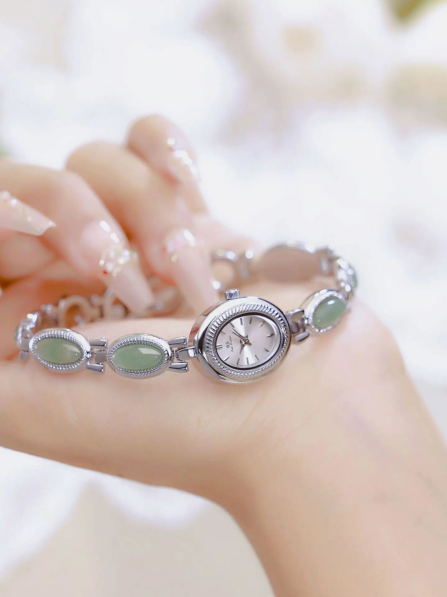 The Jadelette in Silver
