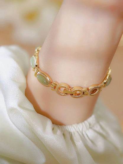 The Jadelette in Gold
